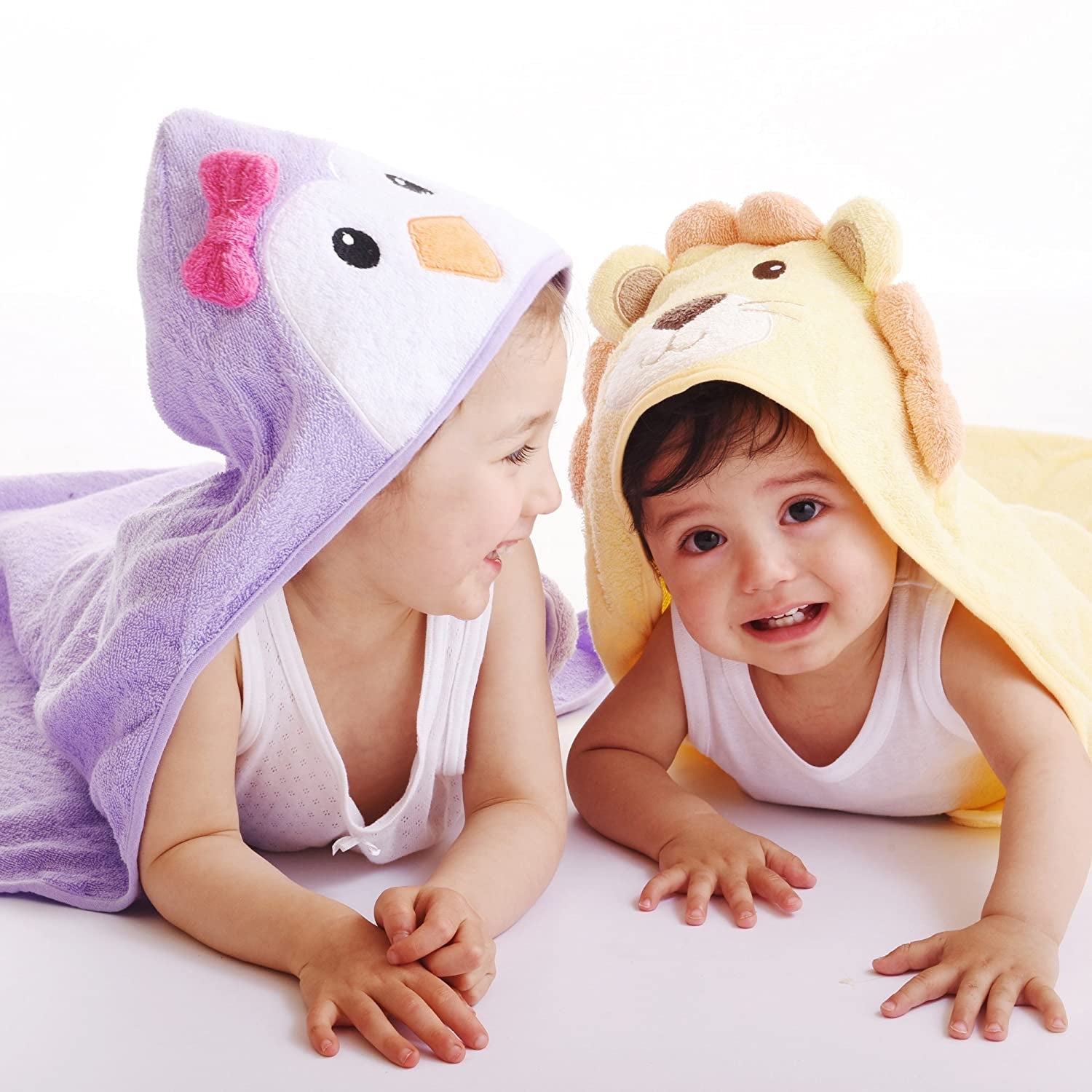 Luvable Friends Animal Face Hooded Towel, Lion