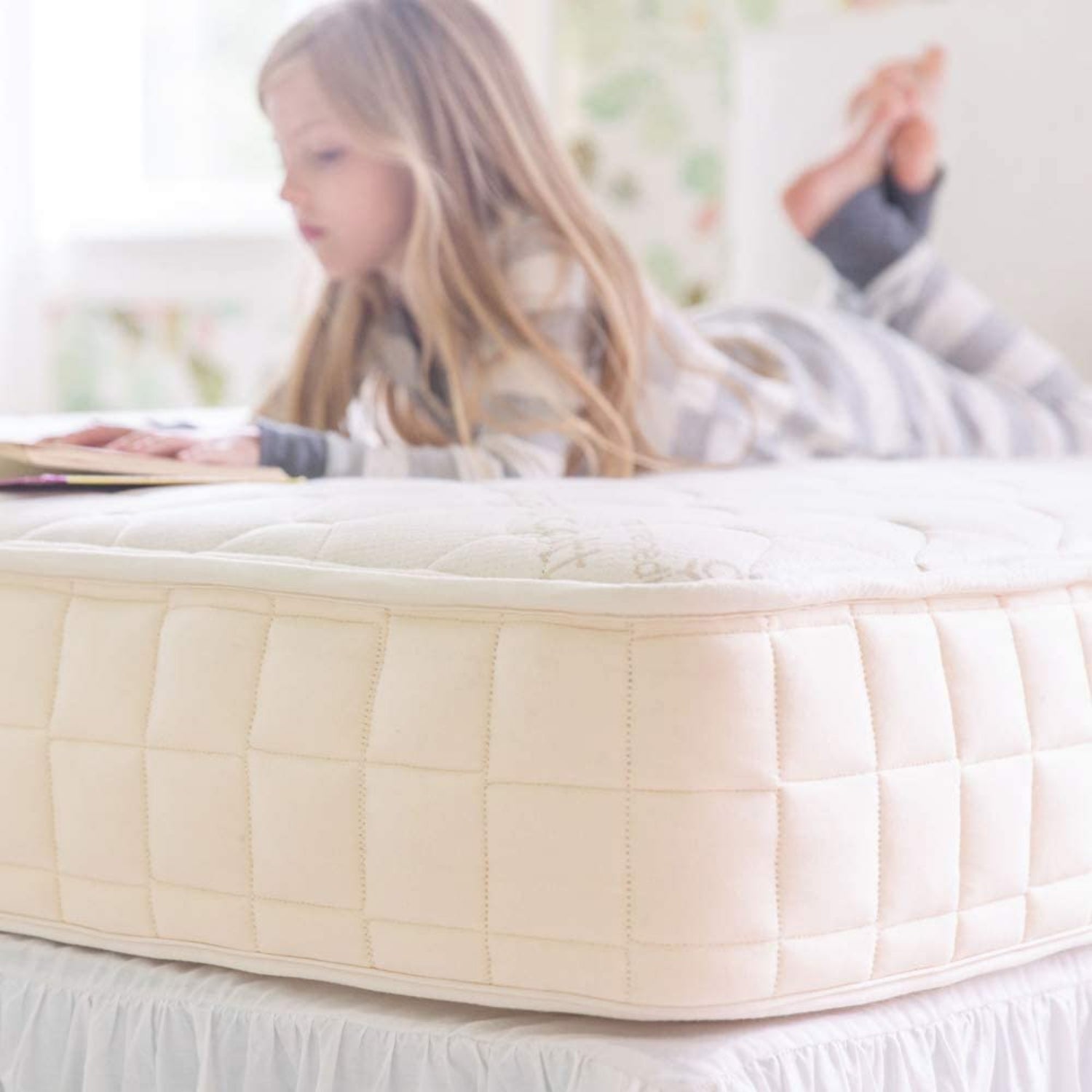 Naturepedic Verse Organic Kids Mattress, Firm Natural Mattress with Quilted Top, Non-Toxic, Twin Siz